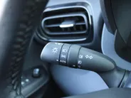 Mazda 2 Hybrid 1.5 Agile | Stuur-/stoelverwarming | Camera | 15' LM | Cruise adapt. | Airco |