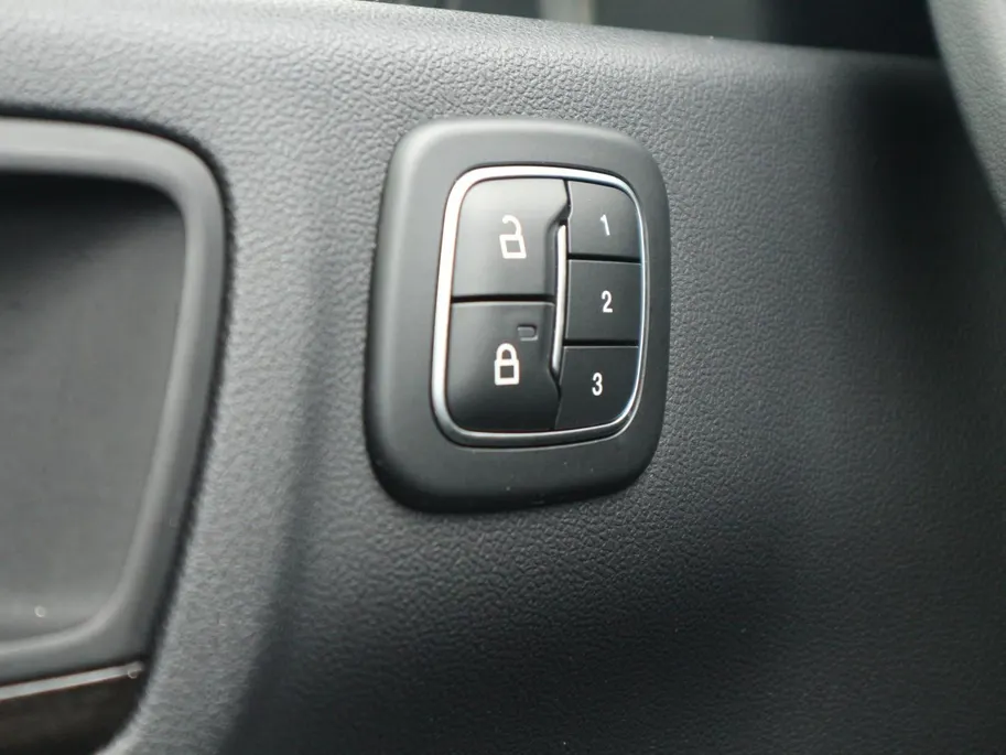Ford Kuga 2.5 PHEV Vignale | TREKHAAK | PANO | HUD | ADAP CRUISE | WINTER |