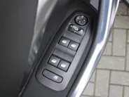 Peugeot 2008 1.2 PureTech Allure | Airco | Cruise | 16' LM |