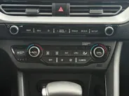 Kia Niro 1.6 GDi Hybrid DynamicLine | Stoel- en stuurverwarming | Apple/Android