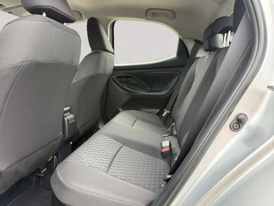 Toyota Yaris Hybrid Team D Apple/Android | Camera | Cruise control