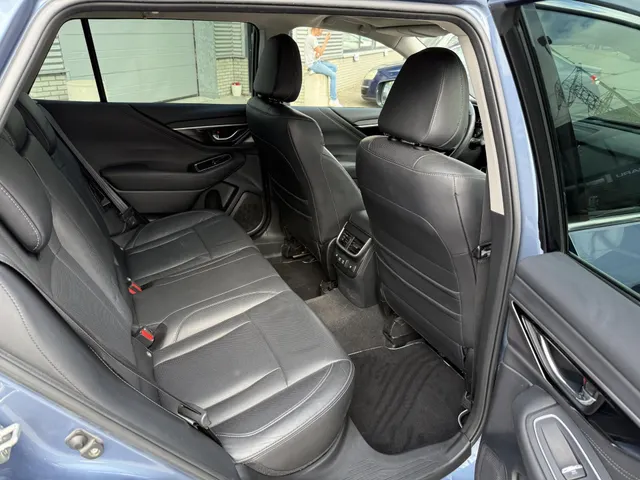 Subaru Outback 2.5i Premium CVT Automaat | Leder | Open Dak | 18 inch velgen | Meest luxe uitvoering!!