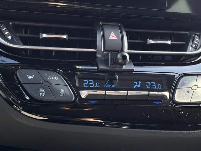 Toyota C-HR 2.0 Hybrid Dynamic | Parkeersensoren V+A