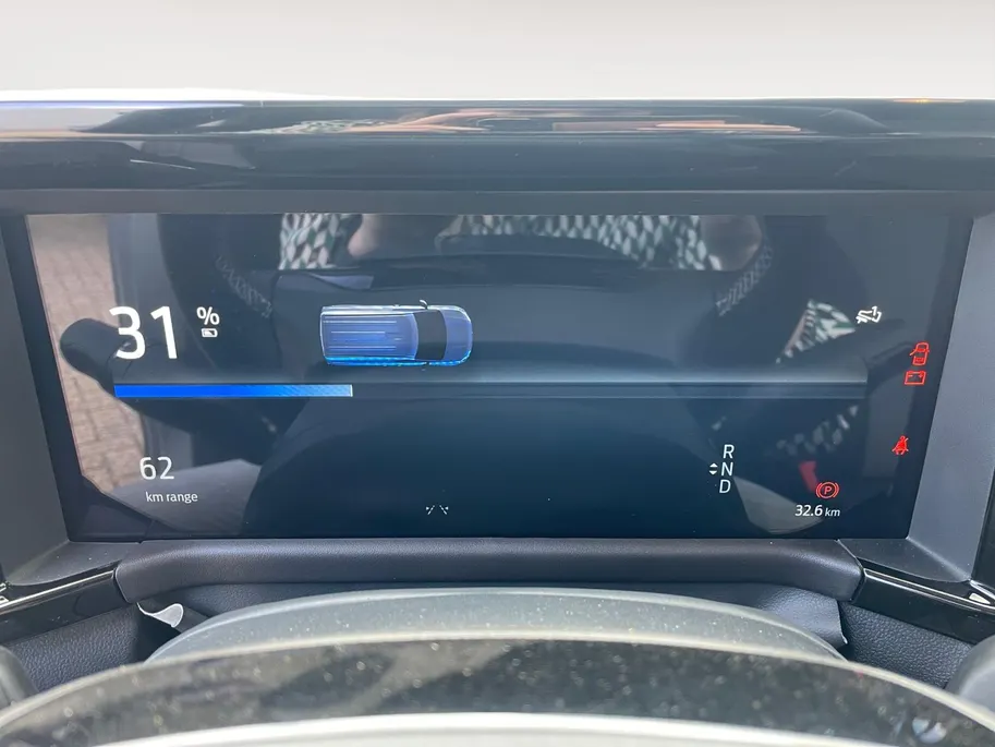 Ford E-Transit Courier Limited 44 kWh | 0,99% rente op financial lease| Trekhaak | Driver Assistance Pack | Climate Control |