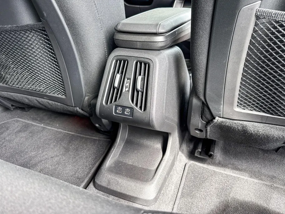 BMW iX1 xDrive30 Launch Edition 67 kWh
