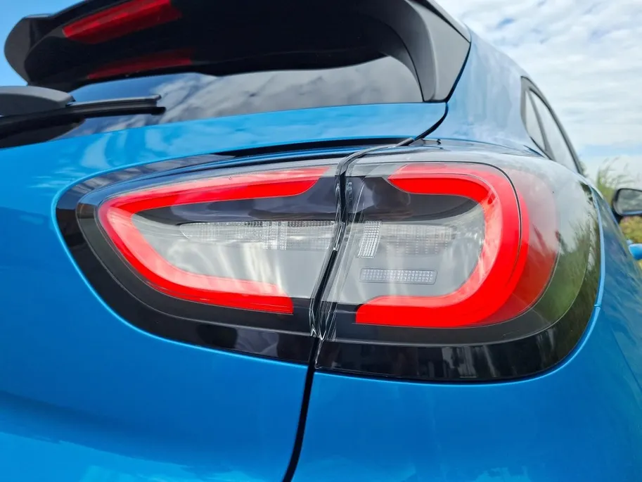 Ford Puma 1.0 EcoBoost Hybrid ST | Nieuw te bestellen | €5000,- Korting | Performance Pack | 19' Performance Velgen | Ford Performance Sportstoelen | 360Camera | Adaptive Cruisecontrol | Matrix Ledkoplampen | El. Achterklep | Dodehoekdetectie |