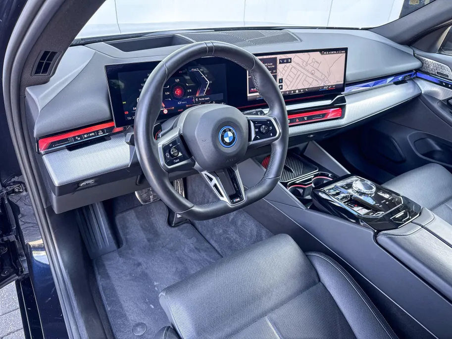 BMW i5 Touring eDrive40