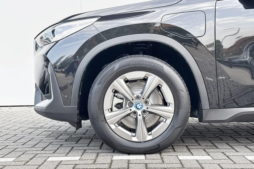 BMW X1 xDrive25e