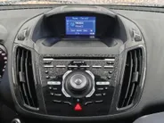 Ford Kuga 1.5 Titanium - 2.000 kg trekgewicht - TREKHAAK - VOORRUITVERWARMING - PARKEERSENSOREN V+A