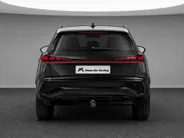 Audi Q3 1.5 200kW e-hybrid S edition 272 PK · Tech plus · Trekhaak Elek. wegklapbaar · Glazen panoramadak
