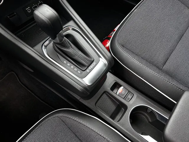 Renault Captur E-Tech full hybrid 145PK Techno | CAMERA | NAVI GROOT | STOELVERWARMING | KEYLESS