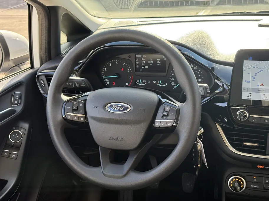 Ford Fiesta 1.1 Trend | Cruise Control | Navi | Park Pilot