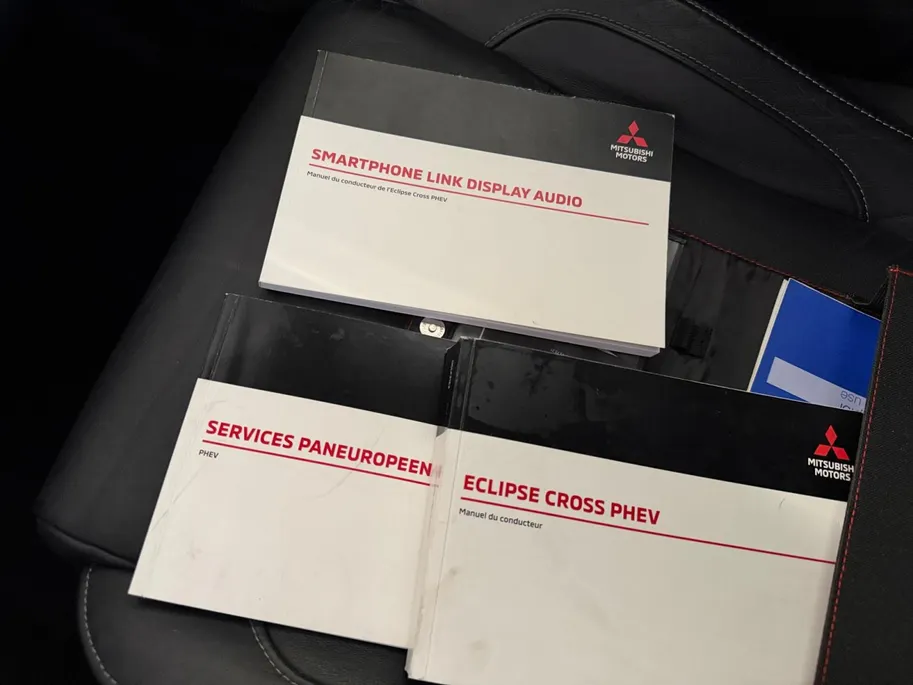 Mitsubishi Eclipse Cross 2.4 PHEV Instyle | Schuif-/ kanteldak | Achteruitrijcamera | Parkeersensoren voor & achter | Stoelverwarming | Navigatie | Trekhaak | BOVAG GARANTIE |