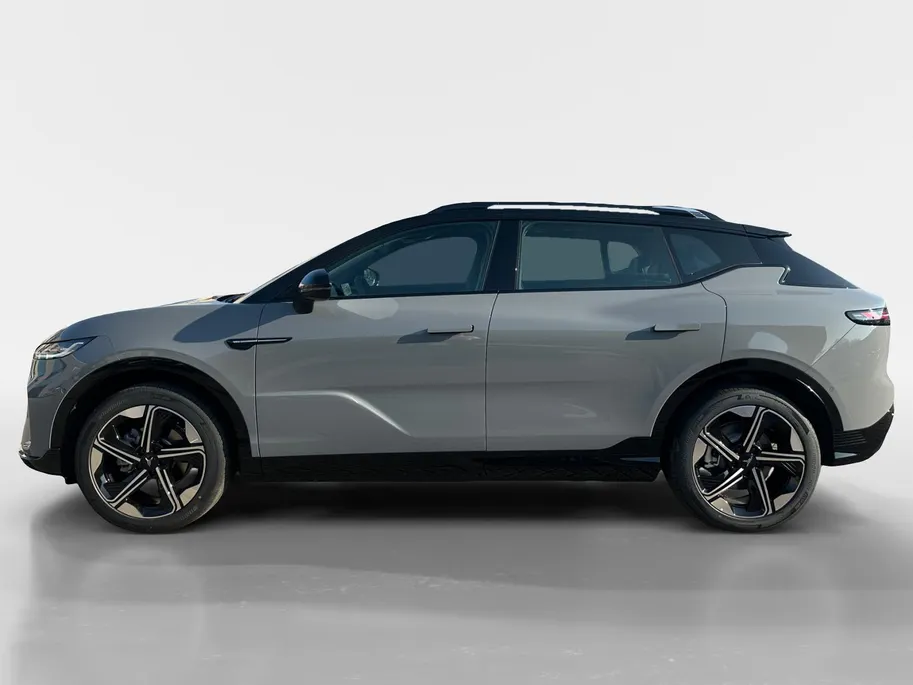 Voyah Courage Business Edition 80 kWh Full Option | Direct Leverbaar | Head Up Display | Stoel koeling,-verwarming & massage | Memorystoelen | 360 Camera | Level 3 Autonoom rijden | Schuif- & Kanteldak | Draadloze Telefoonlader | Elektrische Achterklep |
