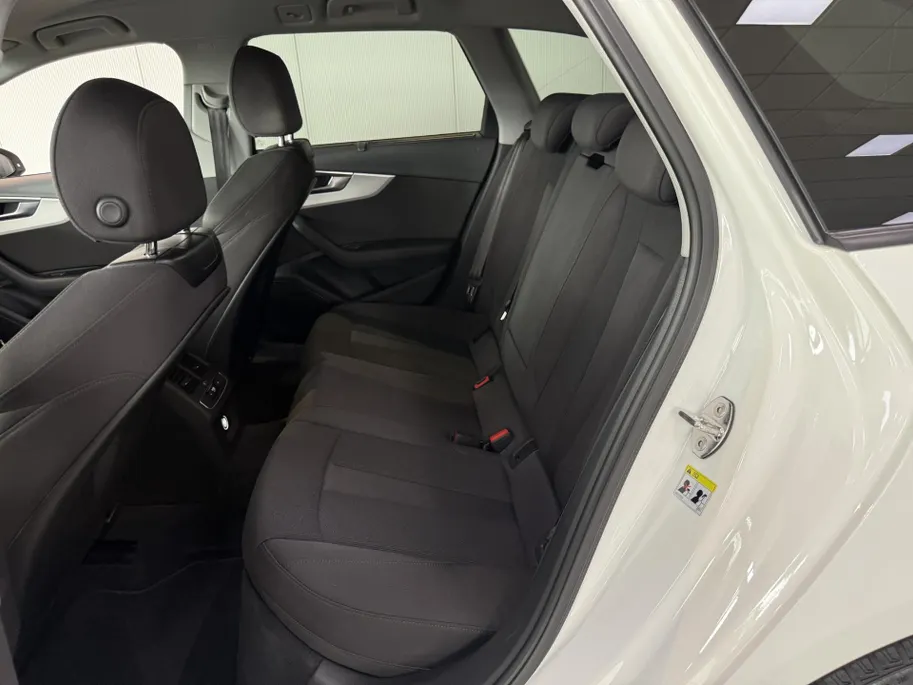 Audi A4 Avant 35 TFSI Pro Line Trekhaak