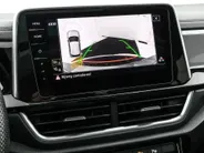 Volkswagen T-Roc 1.5TSI/150PK R-Line Business+ · Panoramadak · Trekhaak · Camera · Apple/Android Car Play · Navigatie · Stoelverwarming · Garantie t/m 09-10-2027 of 100000km.