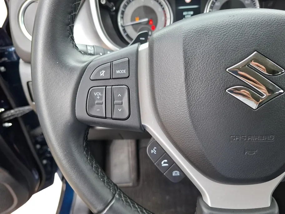 Suzuki Vitara 1.5 Hybrid Select Rhino Edition automaat | Hoge instap | Navigatie | Stoelverwarming | Adaptieve cruise control