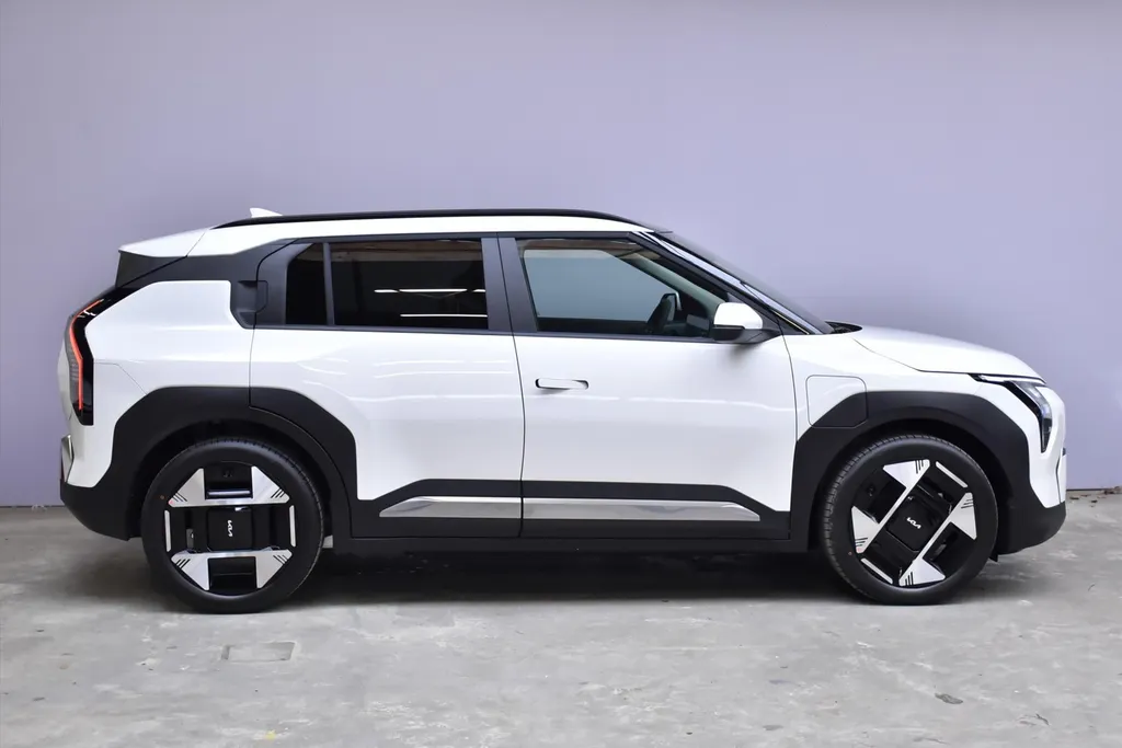 Kia EV3 58,3 kWh 204pk Plus Advanced