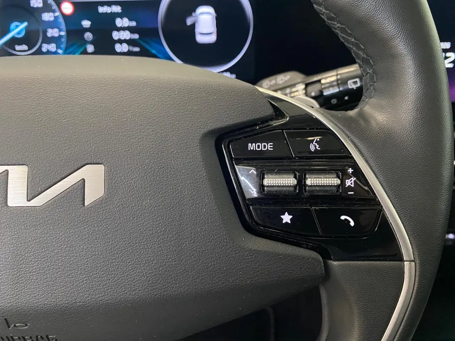 Kia Niro 1.6 GDi Hybrid DynamicPlusLine | Demo | Direct Beschikbaar! | Leder | Schuif/Kantel dak | Navi | Camera | Stoel + Stuurverwarming | Elektr. Achterklep | Head-Up Display |