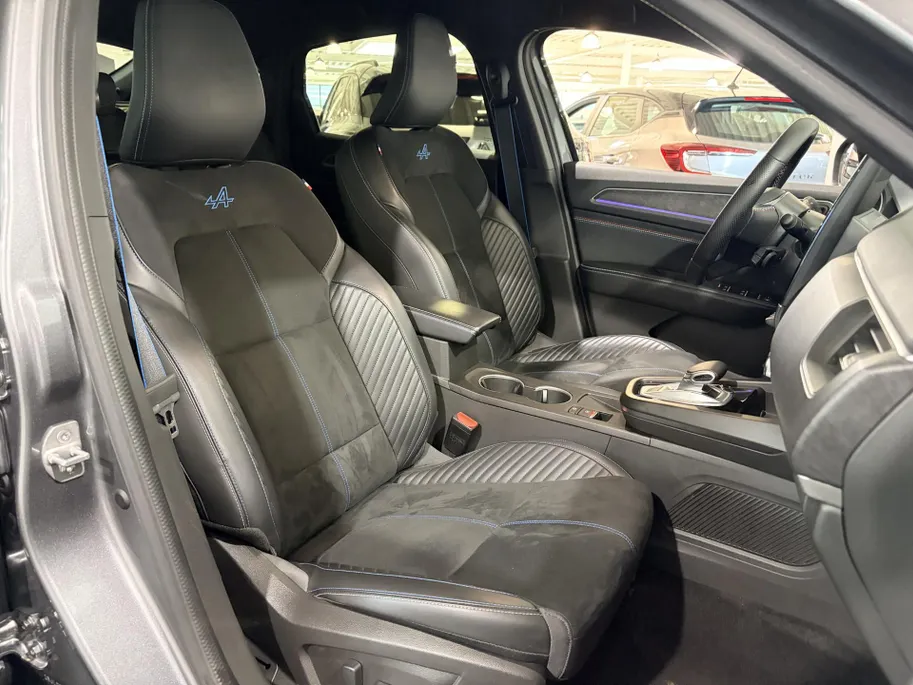 Renault Arkana 145PK E-Tech Full Hybrid Esprit Alpine Automaat | Navi | Camera | Digital Cockpit | Stoelverwarming | Apple CarPlay/Android Auto | 19' Lichtmetalen Velgen | Climate Control | Adaptive Cruise Control |