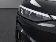 Volkswagen ID.7 Limited Edition Plus 77 kWh accu 286 PK · Achteruitrijcamera · Draadloze telefoonlader ·