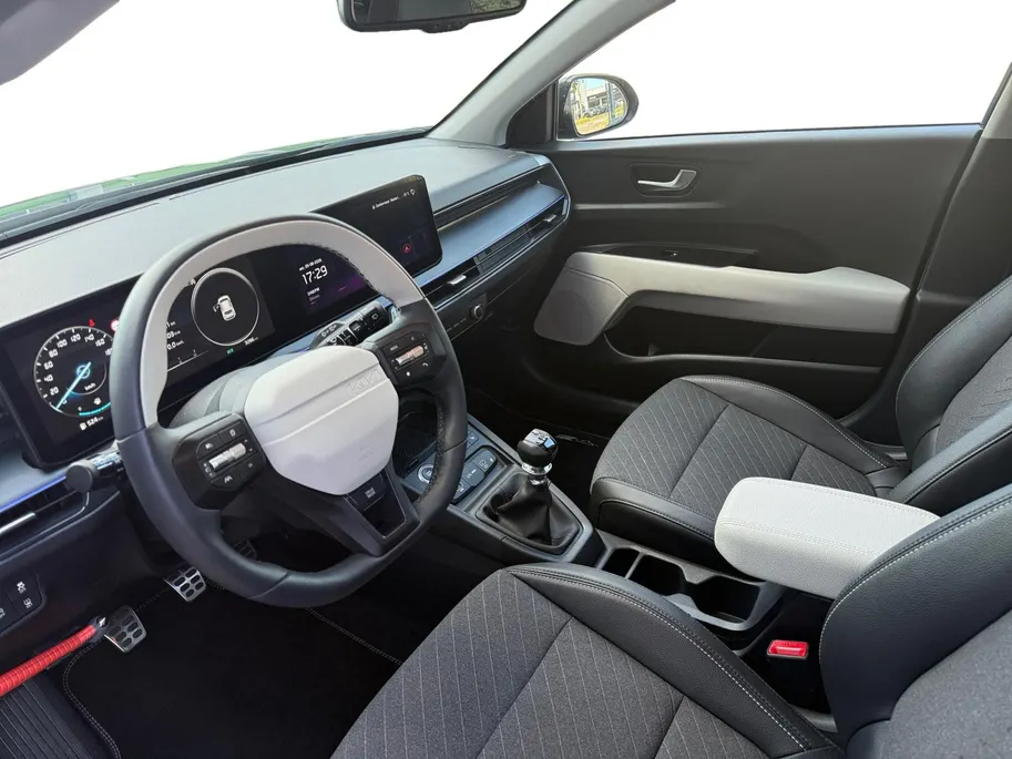 Kia Stonic 1.0 T-GDi MHEV GT-Line | Demo | Direct Leverbaar | Stoel + Stuurverwarming | Schuif/Kanteldak | Keyless | Camera | Apple Carplay | Android Auto | Navi | LED | Fabrieksgarantie |
