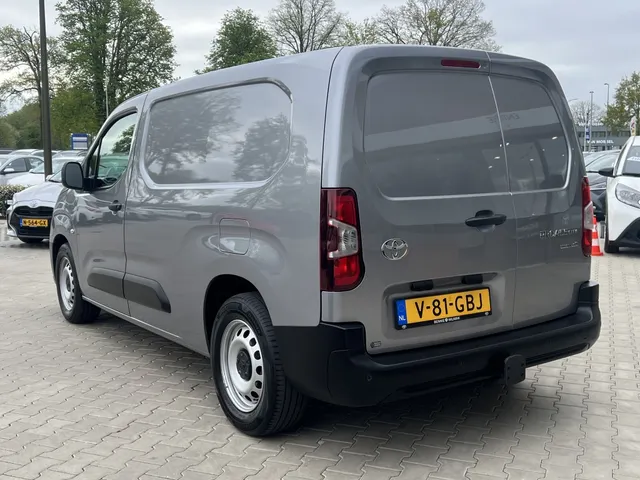 Toyota ProAce CITY Electric Navigator L. 50 kWh | Trekhaak