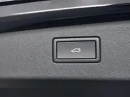 Volkswagen Tiguan 1.5 272pk DSG eHybrid R-Line Edition · Panoramadak · Wegklapbare Trekhaak · Leder · Harman Kardon · 360 Camera · Stoel ventilatie · Massage · 20'' Inch · Garantie t/m 04-09-2030 of 100.000km