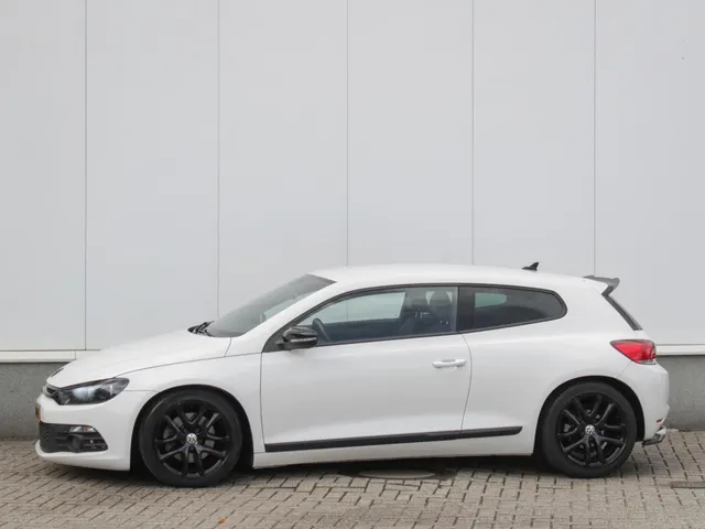 Volkswagen Scirocco 2.0 TSI | lage Km-Stand | Nette staat