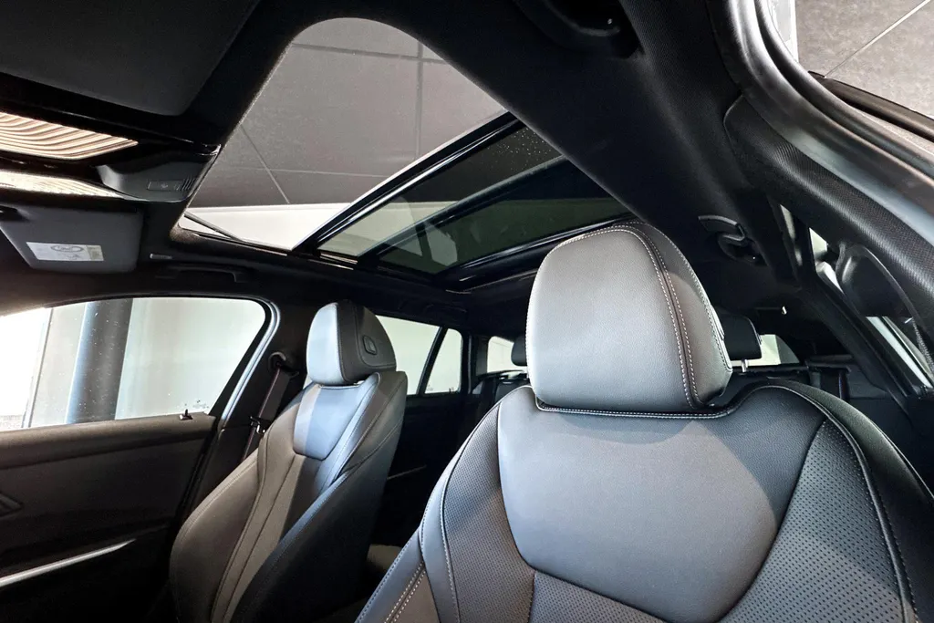 BMW 3 Serie Touring 330e