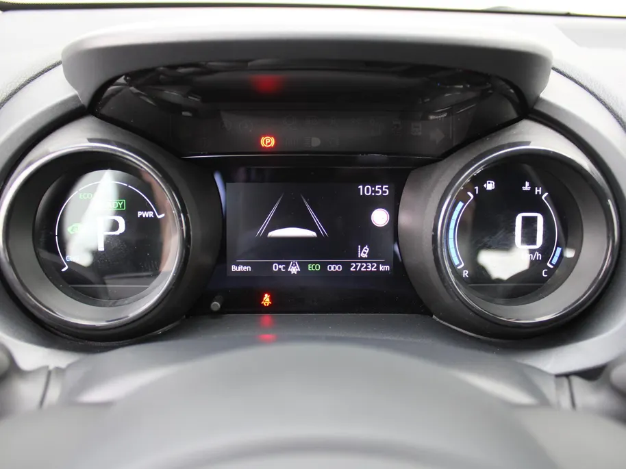 Mazda 2 Hybrid 1.5 Agile | Comfort pakket | 15' LM | Stoelverwarming | Apple Carplay / Android Auto |