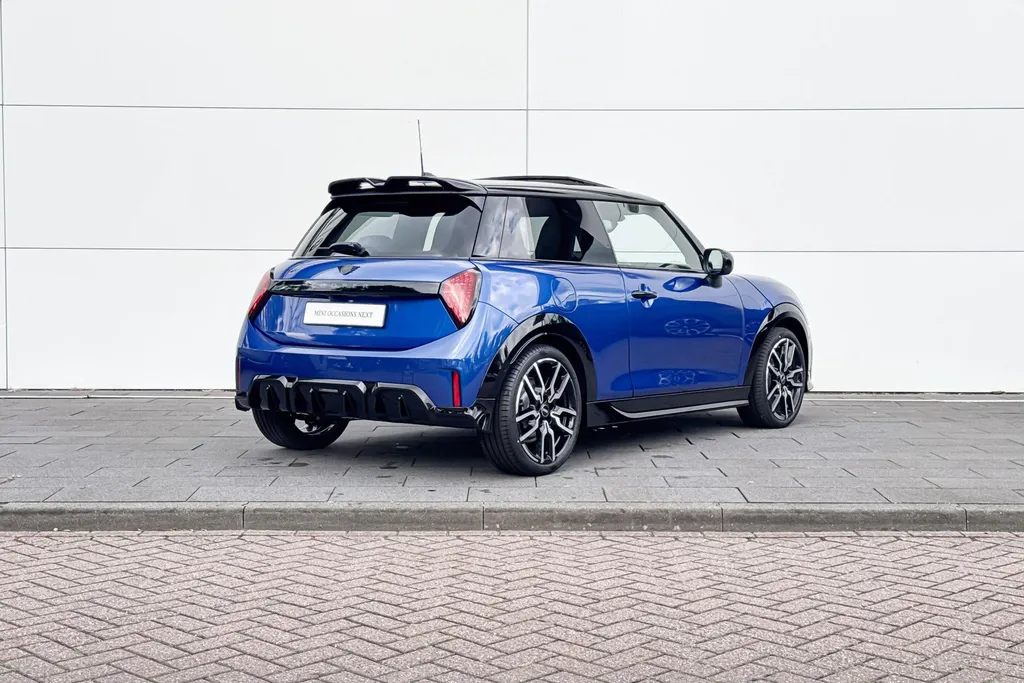 MINI Cooper 3-deurs 1.5 Cooper C John Cooper Works XL