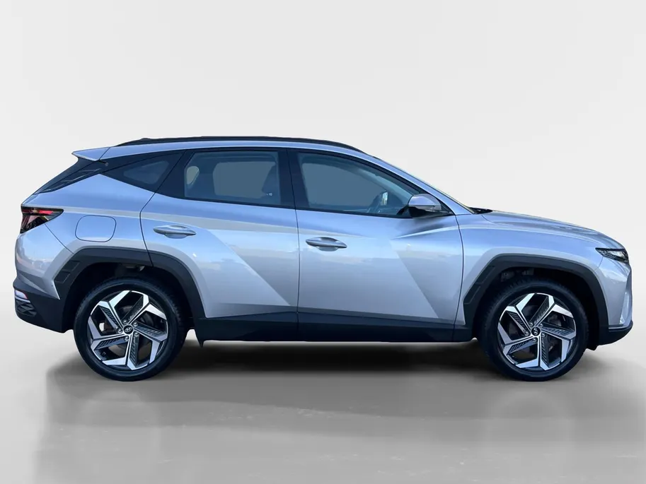 Hyundai Tucson 1.6 T-GDI PHEV Comfort 4WD | Navigatie | Apple Carplay & Android Auto | Achteruitrijcamera | Cruise control | Lichtmetalen velgen |
