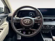 Hyundai Bayon 1.0 T-GDI Comfort | Navigatie | Achteruitrijcamera | Parkeersensoren achter | Airco | Cruise Control | DEALER AUTO
