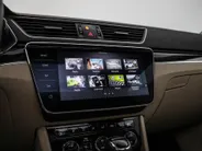 Škoda Superb Combi 1.4 TSI iV 218pk DSG Laurin & Klement · Panoramadak · 360 Camera · Inklap. Trekhaak · Elek. Stoelen + Geheugen · Matrix LED ·