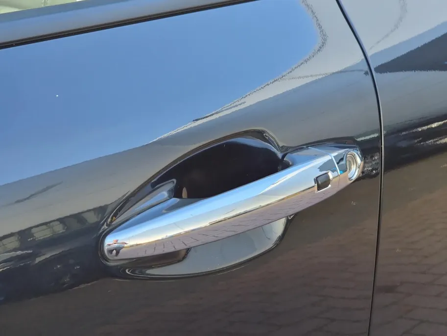 Kia e-Niro DynamicPlusLine 64 kWh | Accu 99,5 % | 3 Fase laden | 1e Eigenaar | Dealer onderhouden | Stoelverwarming | Schuif-/kanteldak | Fabrieksgarantie t/m 24-08-2029 + 3x 1 jaar |  NAP |
