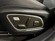 Renault Austral 200PK E-Tech Full Hybrid Esprit Alpine Automaat | 360 Camera | Elektrisch Verstelbare Stoelen | Apple CarPlay/Android Auto | Digital Cockpit | Climate Control | Stoelverwarming | Full LED | 20' Lichtmetalen Velgen |