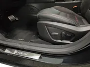Renault Arkana 1.6 E-Tech Hybrid 145 R.S. Line | CarPlay/Android Auto | Camera | Navigatie | Adaptive Cruise | Climate Control | Keyless Entry | Sportieve R.S. Line