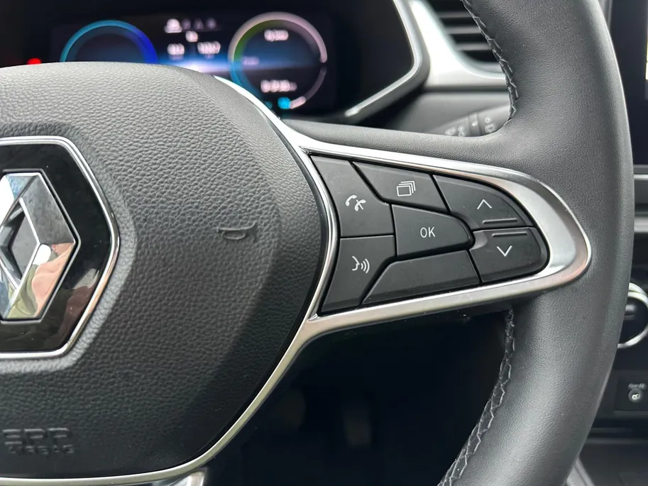 Renault Captur 1.6 E-Tech Plug-in Hybrid 160 Intens | Automaat | Navigatie | Parkeersensoren | Camera | Apple Carplay & Android Auto | Climate Control | 12 Maanden BOVAG Garantie