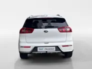 Kia Niro 1.6 GDi Hybrid First Edition | Trekhaak | Achteruitrijcamera | Stoel en stuurverwarming |