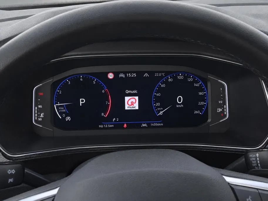 Volkswagen T-Cross 1.0TSI/116PK R-Line · Apple/Android Car Play · Camera + Parkeersensoren · Dodehoeksensor · Garantie t/m 24-02-2028