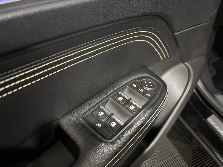 Renault Arkana 145PK E-Tech Hybrid E-Tech Engineered Automaat | 9,3' Navi | Digital Cockpit | Apple CarPlay/Android Auto | Climate Control | Adaptive Cruise Control | Full LED | Leder | Stoelverwarming |