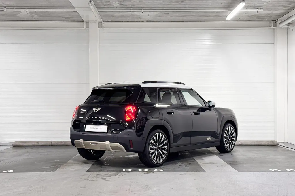 MINI Aceman E Favoured M