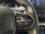 Peugeot 3008 1.2 - 130PK PureTech Allure | Elektrische Achterklep | Digital Cockpit | Navi | Camera | Parkeersensoren | Apple CarPlay/Android Auto | Lichtmetalen Velgen | Adaptive Cruise Control |