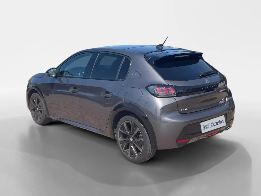 Peugeot 208 1.2 PureTech GT Pack *Navi+Camera*Parkeersensoren*Panoramadak*Stoelverwarming*Climate Control*Cruise Control*Leuke auto!