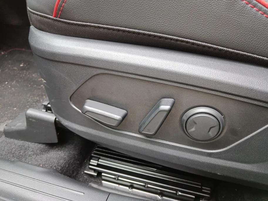 Hyundai Tucson 1.6 T-GDI PHEV N Line | All weather banden | Rondom camera | electrische stoelverstelling | |