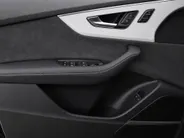 Audi Q8 55 TFSI e quattro Pro Line S 394 PK · B&O Premium 3D · Vierwielbesturing · Assist parking plus, remote · Trekhaak elek. wegklapbaar · MEGA Sale