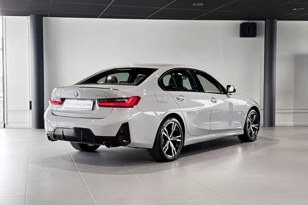 BMW 3 Serie Sedan 330e