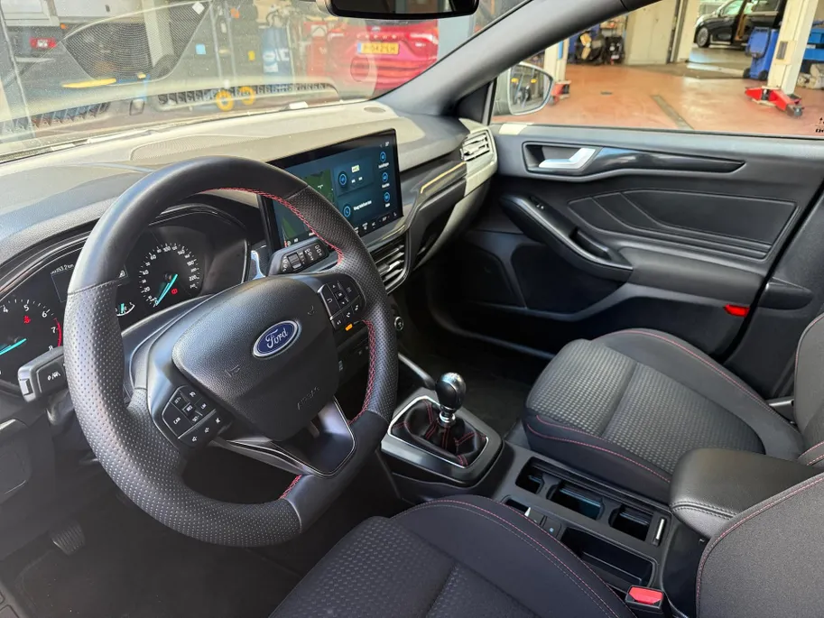 Ford Focus Wagon 1.0 EcoBoost Hybrid ST Line | Dealeronderhouden | NL Auto | Winter Pack |