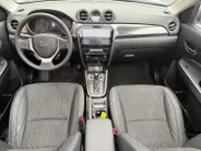 Suzuki Vitara 1.5 Hybrid Style 116PK AUTOMAAT SUNROOF! | Navigatie | Apple Carplay & Android Auto | Adaptive Cruise Control | Climate Control | Achteruitrijcamera | Parkeersensoren voor & achter | Stoelverwarming |